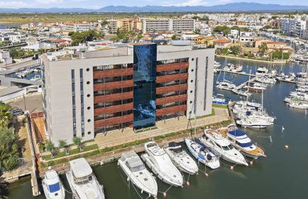 Apartamento en Port Trebol con parking privado y acceso directo a la piscina - Photo 29