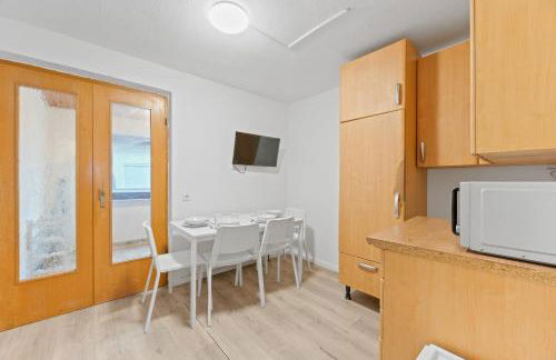 Worker Apartments Oberboihingen near Stuttgart, Nürtingen, Autobahn A8, Parking,Wifi,Smart,Smart TV - Foto 34