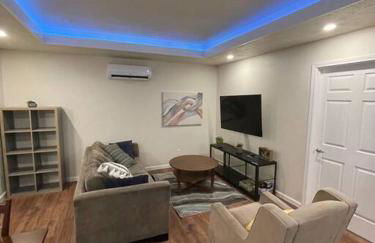 Brand New 2BR CUTE Blue LED in North Fresno - Foto 1