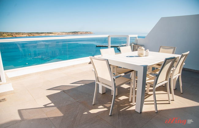 Seafront Penthouse With Unobstructed Sea Views - Photo 1