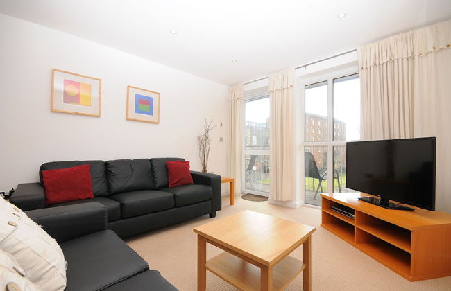 Town or Country - Greenwich Apartments - Foto 1