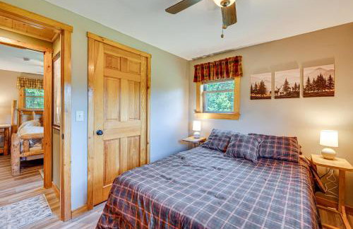 Rustic Cabin in West Danville with Deck and Fire Pit! - Foto 13