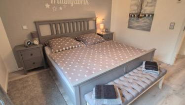 Großes (ca.230m²) freistehendes Einfamilienhaus - Foto 2