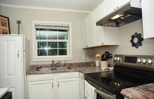 Bungalow near Main Street - #2 - Foto 8