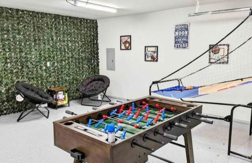 Jacuzzi & Pool House w/Game Room + Fire table - Foto 2