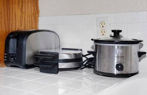 The Oasis 3BR house near stadium and DFW with Pool - Foto 25