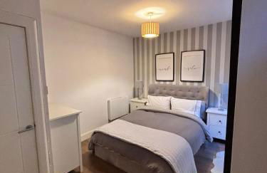 The Gardners apartment in City centre with parking - Foto 18