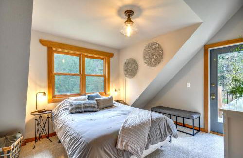 Luxe Cabin in the Woods Walk to Lake! - Foto 19