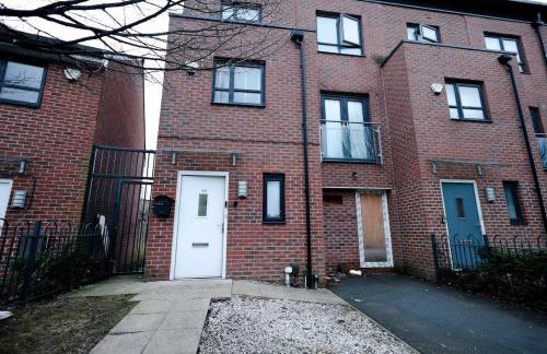 Cozy Place in Salford, Sleeps 8, 4 Bedroom, 5 Beds - Foto 58