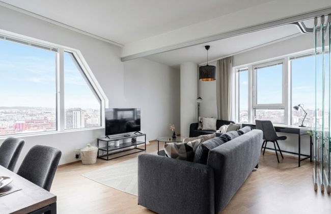 12th Floor Sauna Retreat with Stunning City Views - Foto 1