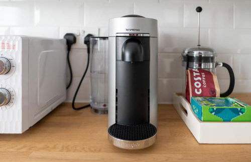 Bright and Spacious 2-Bed Apartment - Foto 13