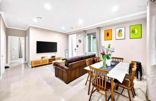 Cozy 3BR Backhouse and Near DTLA & Shops - Foto 33