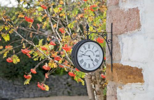 Hawthorn Farm Guest House - Photo 31