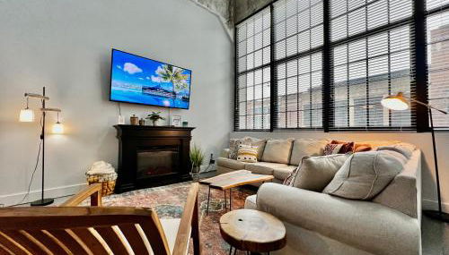 New renovated Loft in Old factory by Kings Island - Photo 2