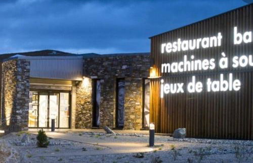 LE CHALET des 3 Sapins, Superbe Duplex Montagnard avec balcon, au calme - Les Rousses, Draps inclus & Parking gratuit - Foto 47