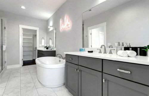 Lux Nashville Retreat 12 Beds Games Bar - Foto 92