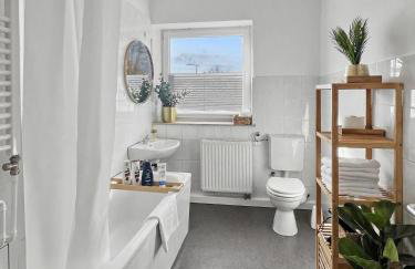 MEGHA Living - 2 Zimmer Appartments mit Küche - Zentral - Foto 16