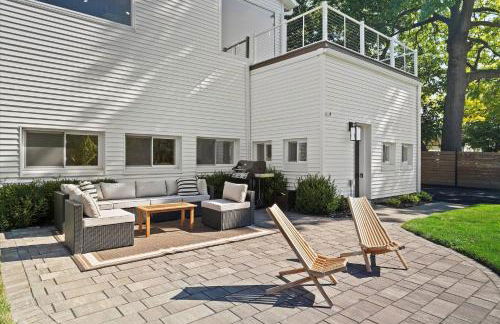 Luxury Lakeview Stay | Main&Guest House, Sleeps 10 - Foto 35