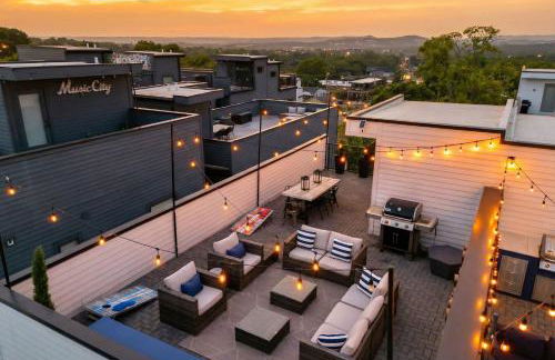 Rooftop Deck & Shuffleboard BBQ Near Downtown - Foto 37