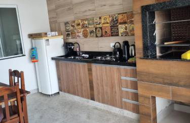 Mar Doce Lar Casa na praia de guaratuba com piscina e ar condicionado - Foto 10