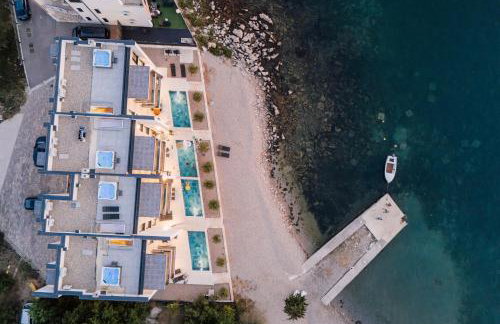 Beachfront Escape Villa Nevera - Foto 1