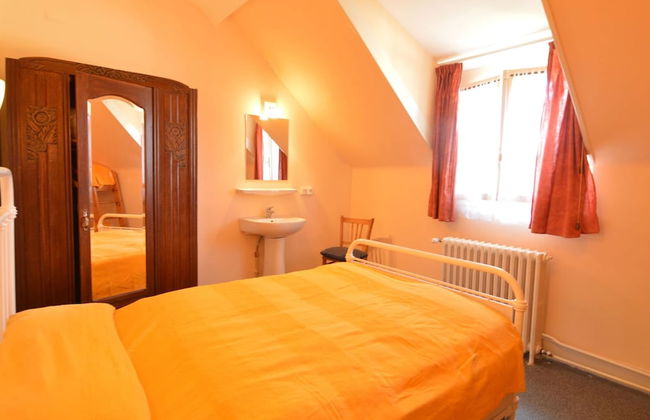 Unique Holiday Home in Saint-honore-les-bains With Garden - Foto 14