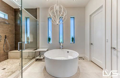 VillaBella Ultra LUXE 100ft Waterfront Villa 5Min2Beach - Foto 29