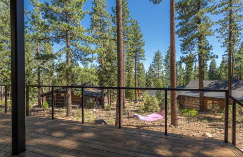 Modern Eco Retreat with Hot Tub and Views - Foto 55