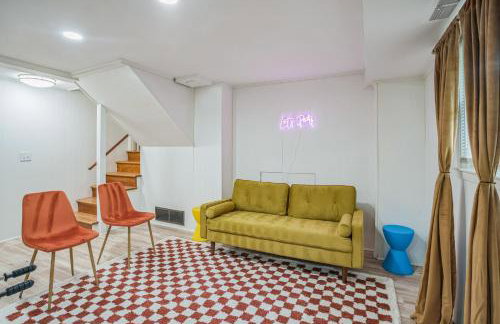 Centrally Located 4BD Home BBQ Downtown Nearby - Foto 22