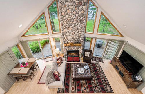 Relax Explore Waterfront Crawford Lake Cottage - 4878 - Foto 5