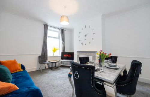 Cosy Four Bedroom Terrace Rishton - Foto 7