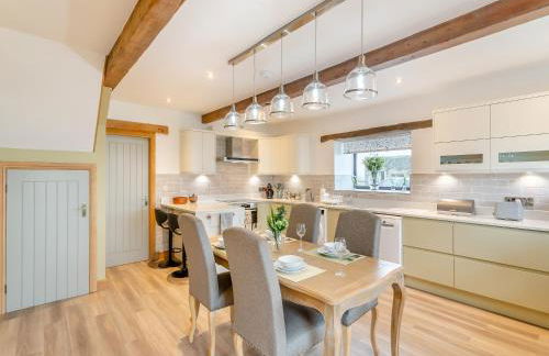 Baxter Barn - Photo 2