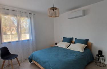 Terre de Crussol - Gite 3 étoiles en Ardèche, avec piscine et clim, 2-4 personnes - Photo 7