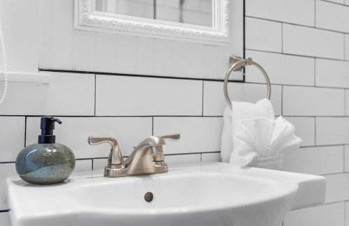 Designer Cottage Near Beach, Singer Island & Peanut Island! - Foto 14