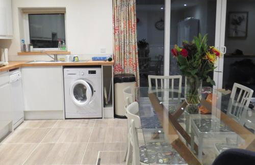 Frog Palace - Secure Parking-Outside Area-Topsham-Exeter-Beach-Chiefs-WiFi - Foto 8