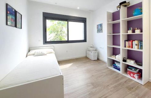 Amazing Home In Serra - Photo 20