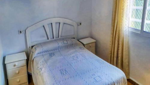 Nice apartment with garden - Photo 3