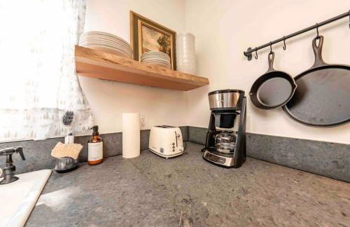 The Cedar House Prime Spot Kayaks & Cool AC - Photo 37