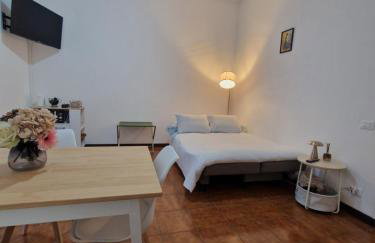 Charming Home with Private Patio near Swiss Border and Transport - Daisy, Loggiadeifiori - Photo 17