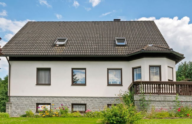 Garden View Apartment in Erzgebirge near Forest - Foto 28