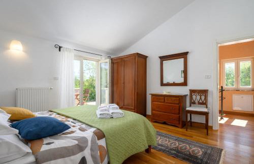 Villa Lipa for 8 persons near Pula with 41 m2 heated pool, beautiful garden, sauna & kids playground - Foto 33