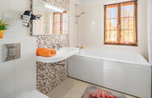 Pet Friendly Home In Barban With Sauna - Photo 39