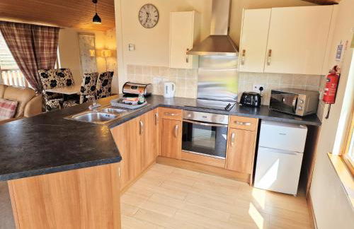 Lomond 3 with Private Hot Tub - Fife - Loch Leven - Lomond Hills -Pet Friendly - Photo 6