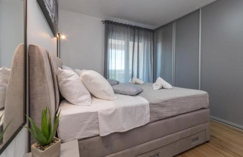 Cozy Home In Tinj With Wifi - Foto 23