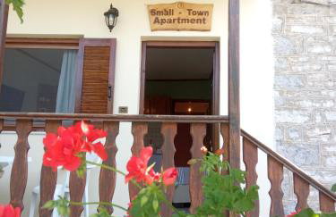 Small Town Apartment - Photo 12