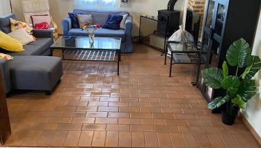 Dúplex con piscina en centro Cazalla - Photo 2