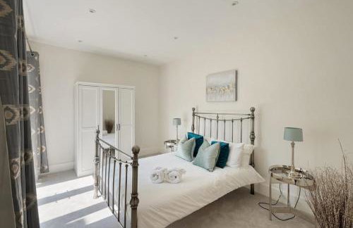 Large Luxury City Centre Flat with Balcony - Foto 29