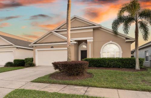 Single-Level Home w Heated Pool & 9MI to Disney - Photo 56