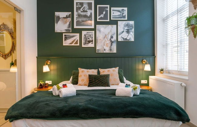 Art Deco Style Studio in the Heart of Bruges - Photo 30