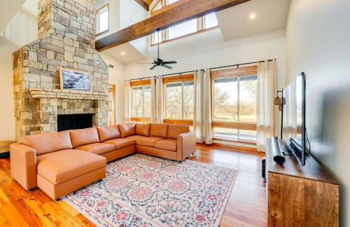 11 Mi to Downtown Denton Spacious Ranch Retreat - Photo 1